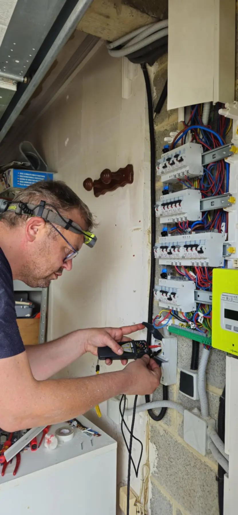 Maintenance d’un tableau électrique par ADN ELEC